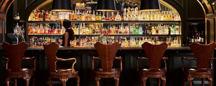 Explore historic landmarks in Aspen
